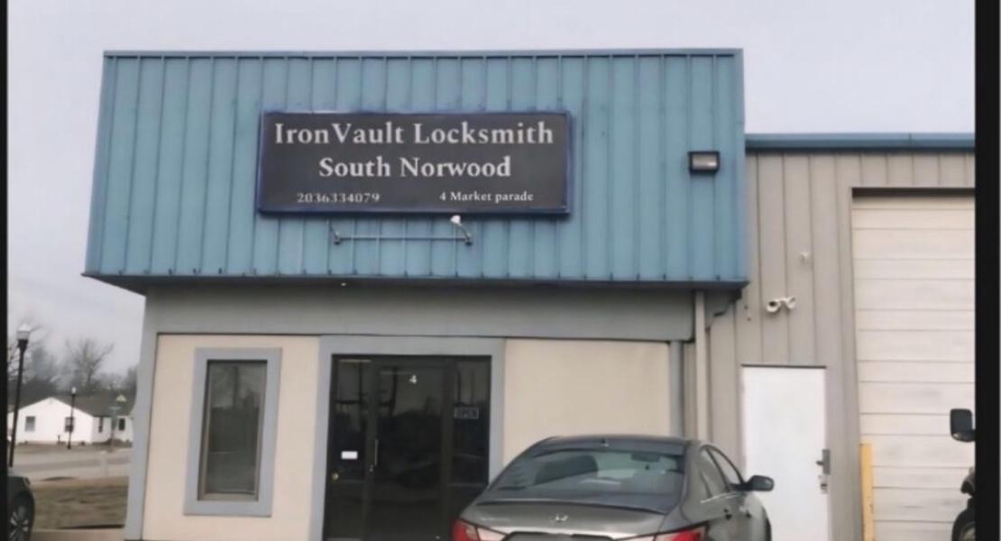 Locksmith Fitment Service​